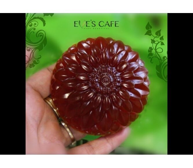 HAND MADE TURMERIC SAFFRON SOAP